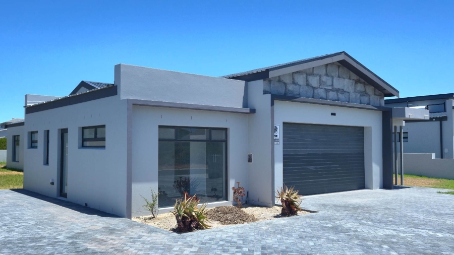 5 Bedroom Property for Sale in Kleinbaai Western Cape